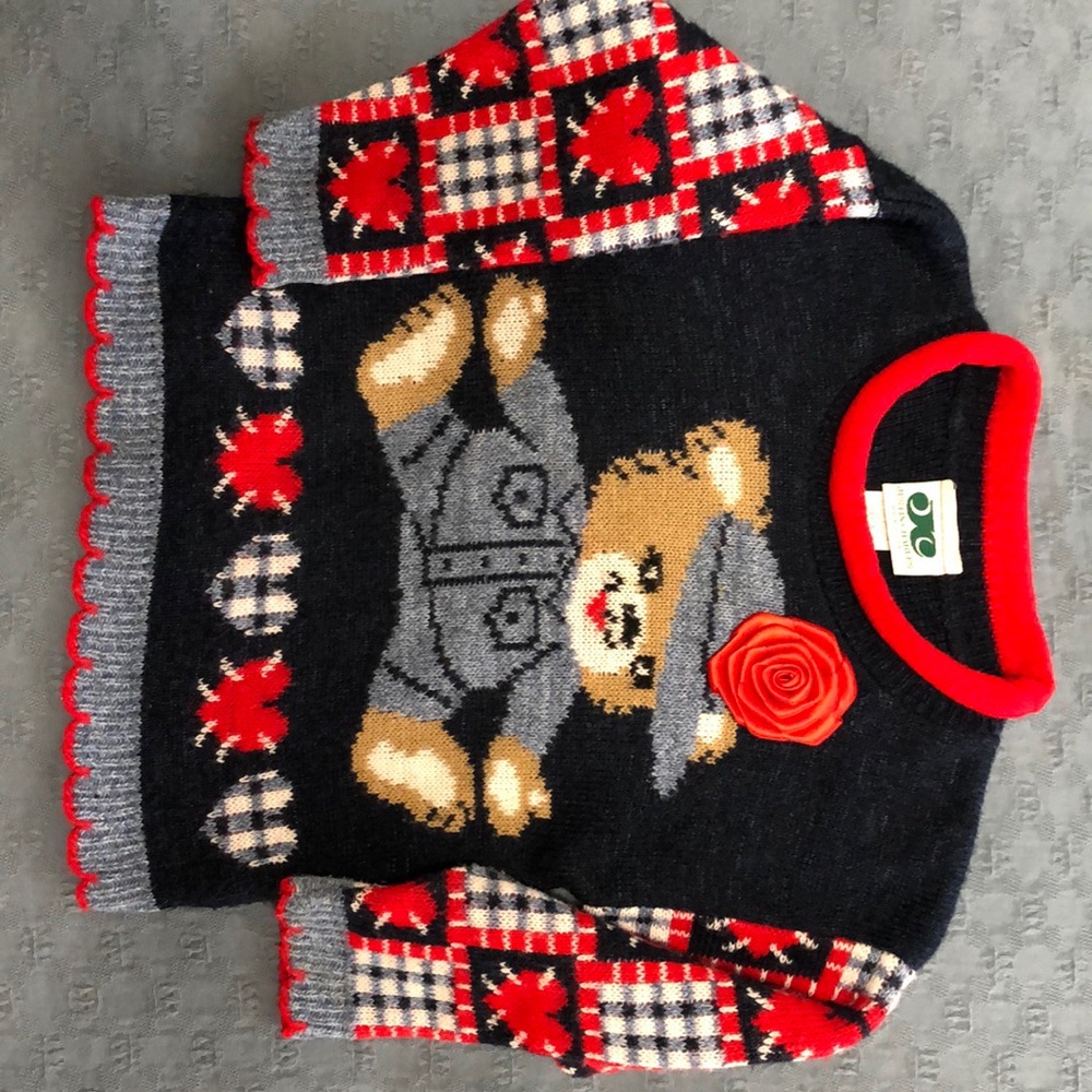 Vintage bear knit sweater. Perfect for Valentine’s Day. 
Made in the USA.